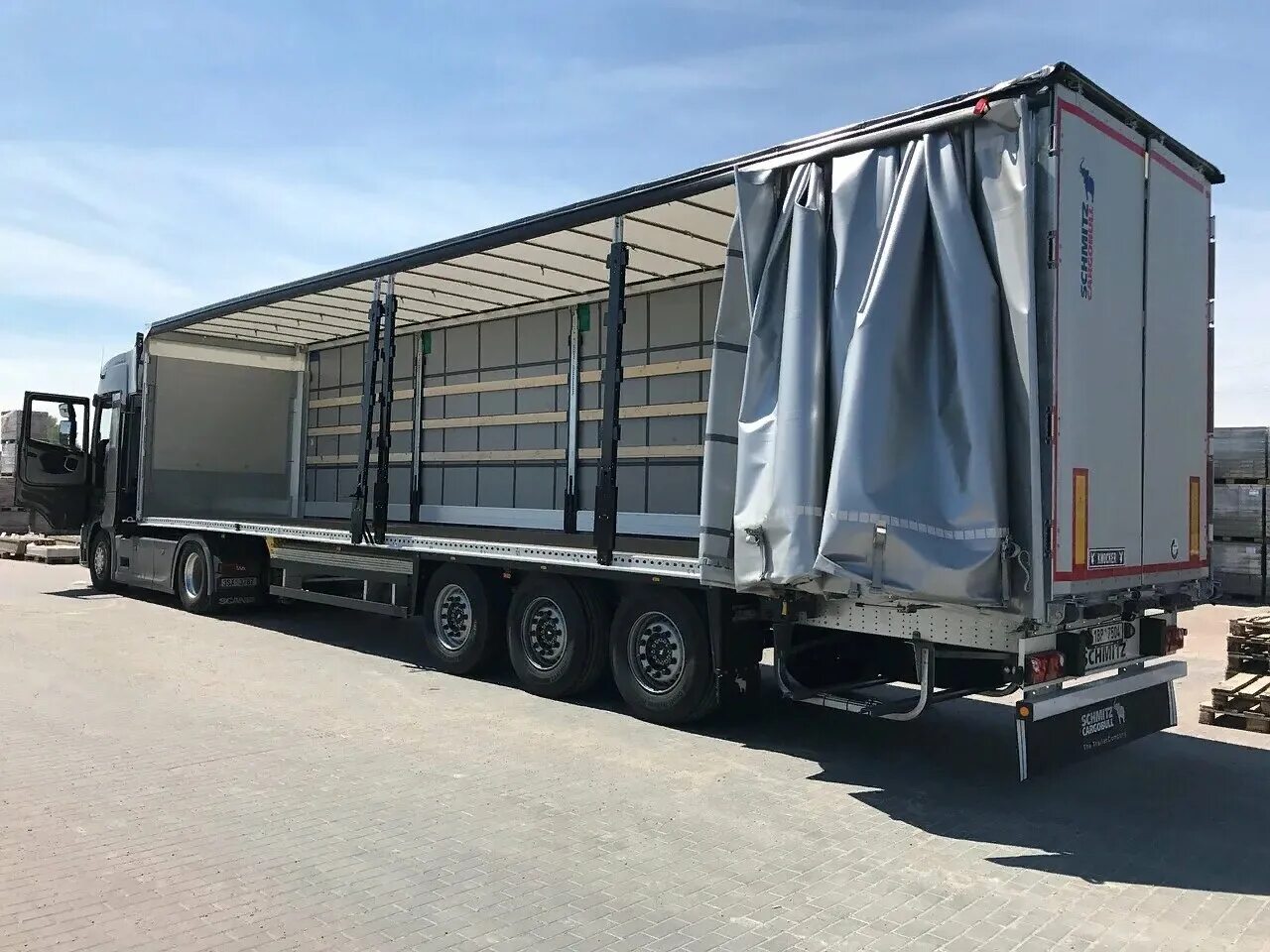 Фура тентованная 20 тонн габариты. Obermaier 0s2-f105l прицеп. Еврофура внутри. Полуприцеп 45 м3 тент. 70.