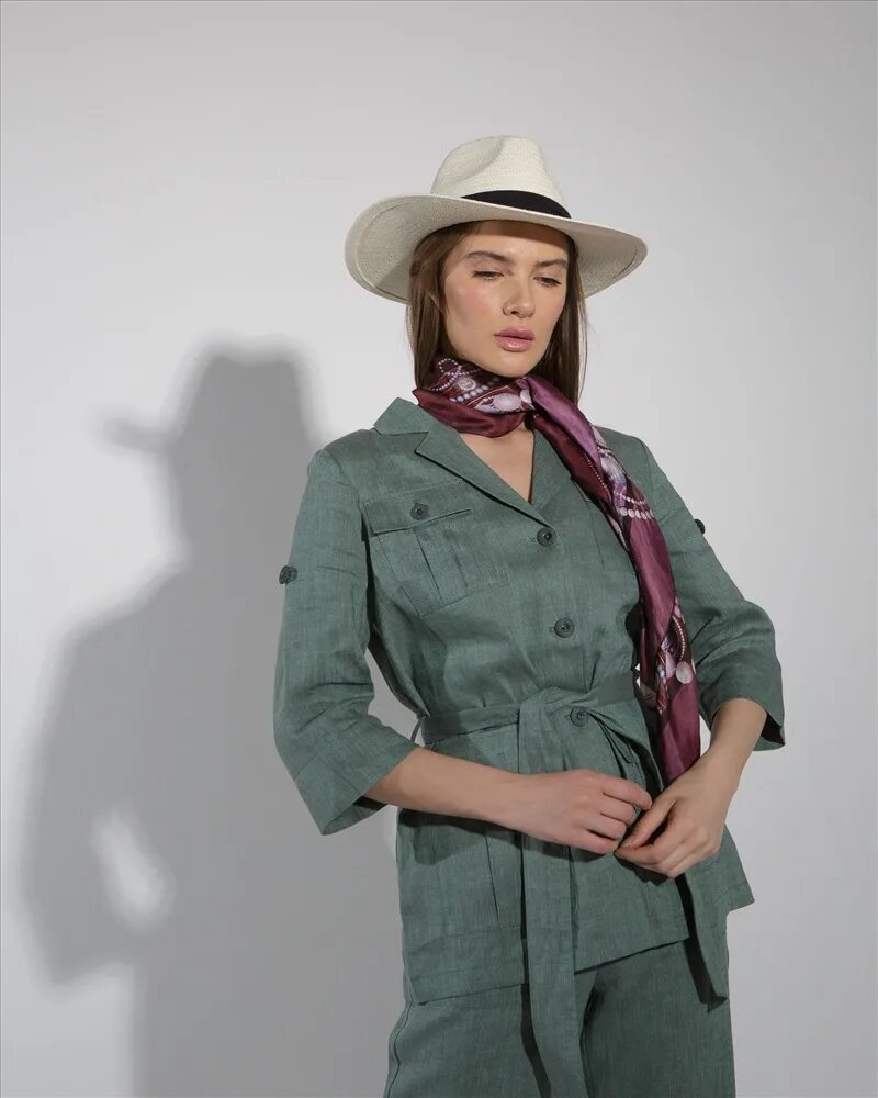 Женская лена. Лена свитшот. Проект про имя лена. Льняной жакет. Льняной пиджак элис.