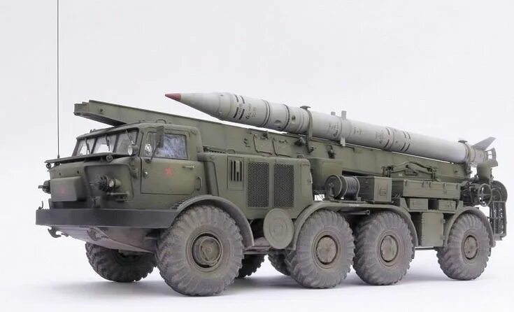 8-SG-Ar-Russian-FROG-7-Missile-System-by-Zhendong-Li Scale Modelling Now