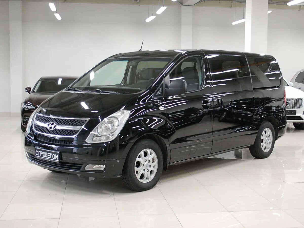 Купить хундай н. Hyundai h-1. H1 Hyundai черный 2010. Минивэн Hyundai h1. Hyundai h1 2.