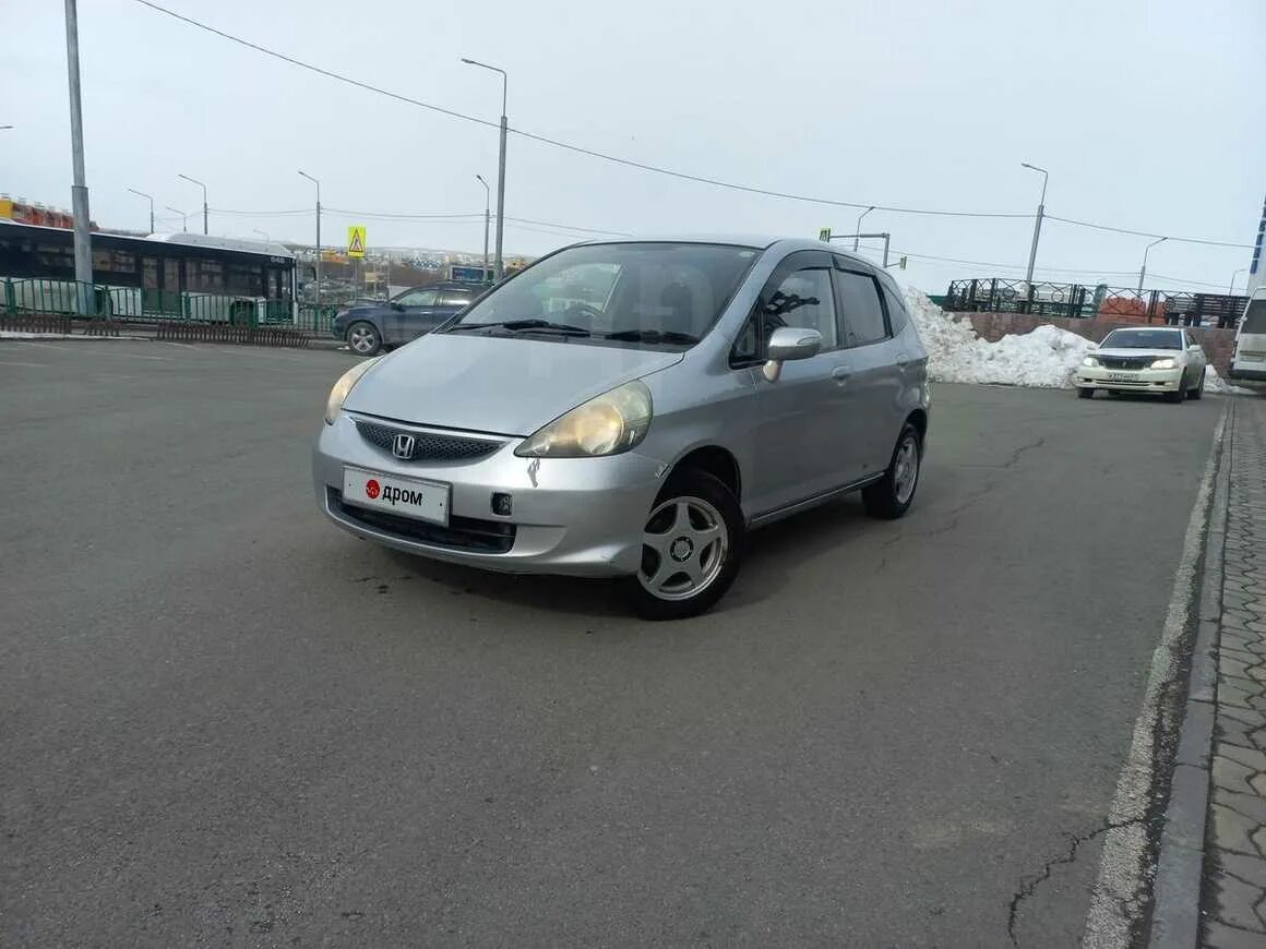 Б у автомобили приморский край. Приморский край авто. Honda Fit CD code. По Держинк лохкови автомобили Приморский край. Купить авто продажа Хонда фит с левым рулем 2015г в России.