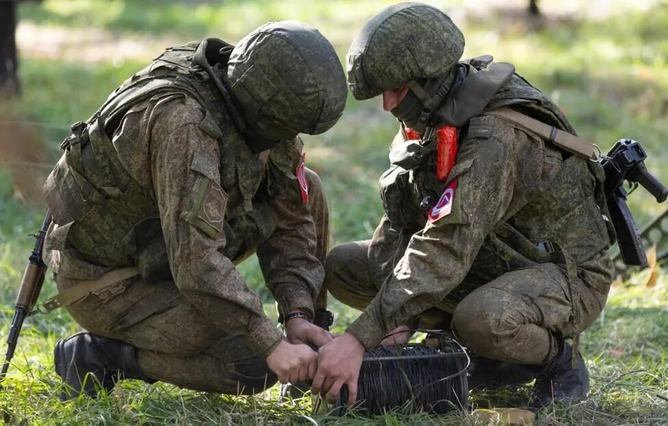 Военная тревога. Военные лица ДНР. Картинки военных на Украине. Рисунки для военнослужащих на Украине.