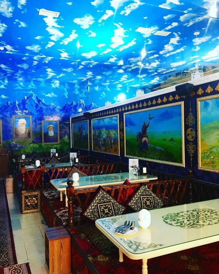 Ресторан sydyk по улице желтоксан, 155. Kazakh restaurant abay. Ресторан национальной кухни алматы. Фархи холл ресторан астана. Кафе хан кебаб.