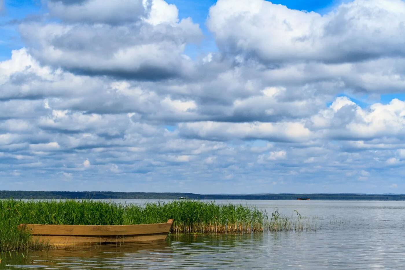 Плещеево озеро ярославская. Плещеево озеро Переславль Залесский. Национальый Маяк Плешеево озеро. Национальный парк Плещеево озеро Переславль Залесский.