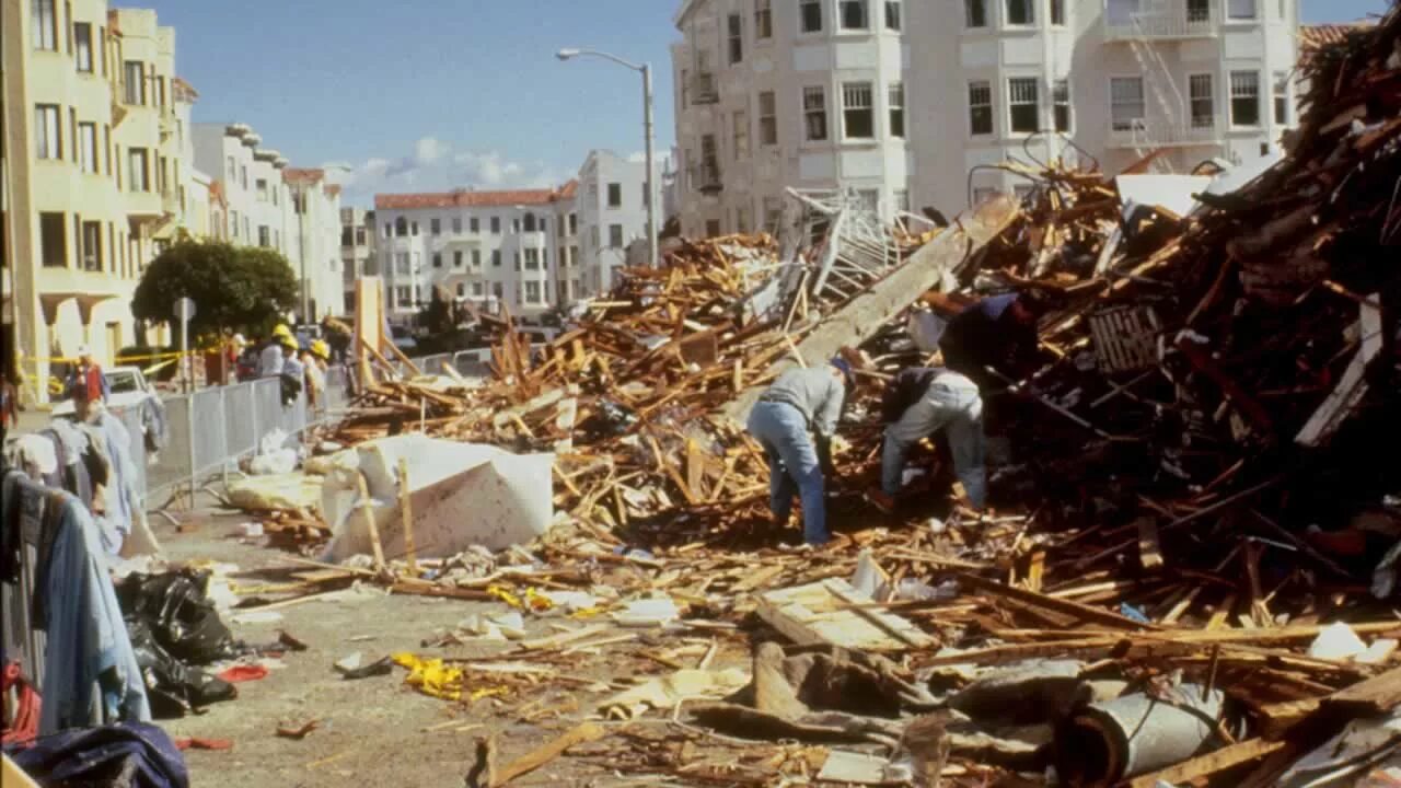 Сильнейшие землетрясения в америке. Землетрясение в Сан Франциско 1989. Землетрясение в Калифорнии лома-приета 1989. Сан Франциско землетрясение 1964. Землетрясение в Калифорнии в 1989 году.