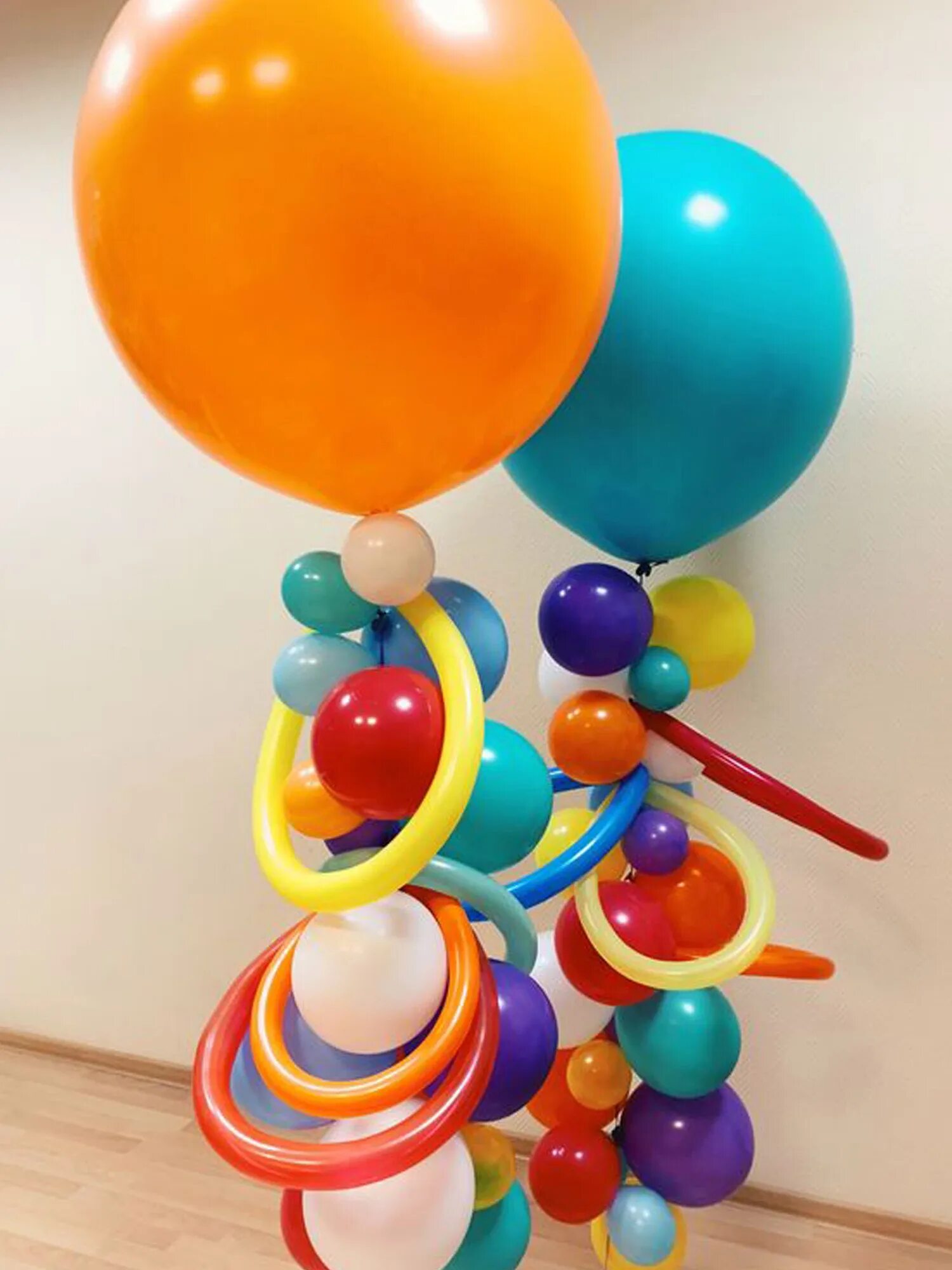 Идеи с шарами. Воздушные шары. Необычные воздушные шары. Шары на праздник. Большие шарики.