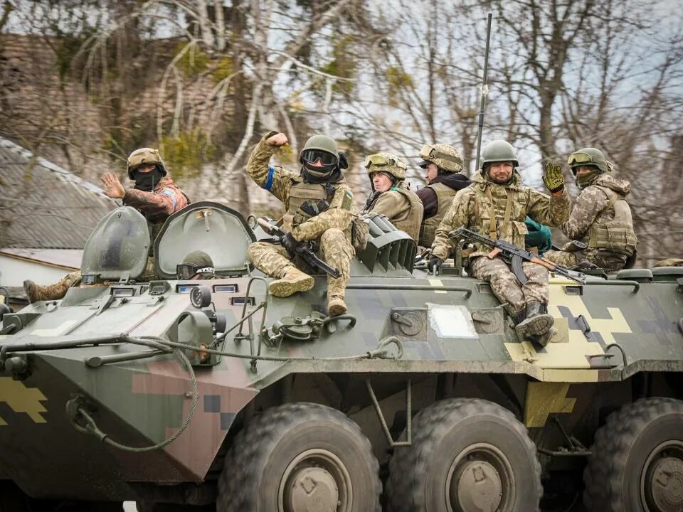 Войска украины. Техника всу. Всу украины. Наступление российских войск. Колонна российских войск.