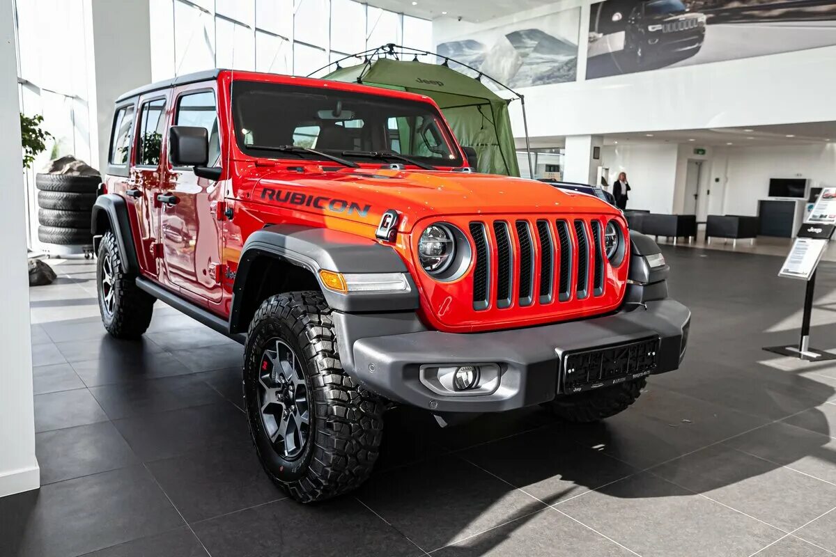 2012 джип grand cherokee srt8. Jeep grand cherokee wk2 2013. красный джип 2. электромобиль детский джип красный с черным. красный джип 2.