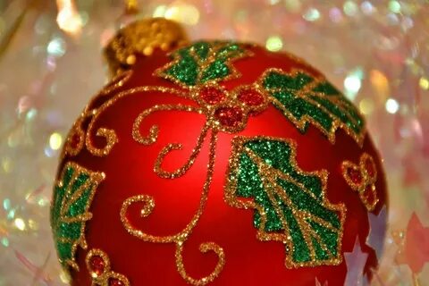 Какие шарики на новый год 2024