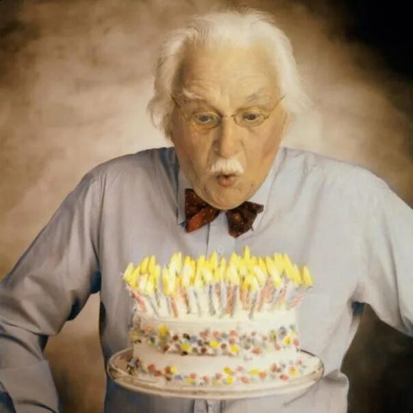торт с бабкой. празднование дня рождения старика. 100 лет со дня рождения. веселый долгожитель. с днем рождения старушка.