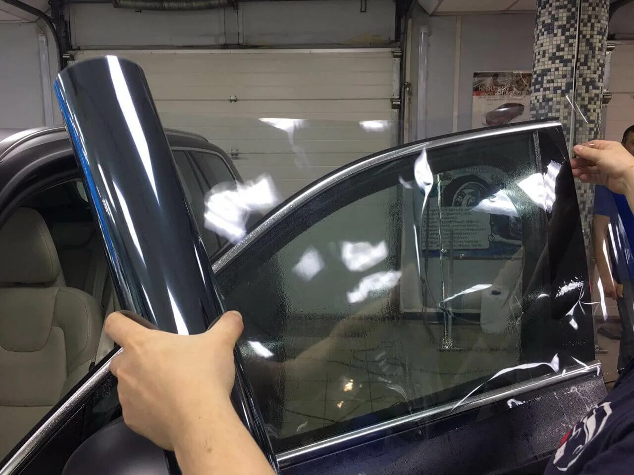 Прозрачная тонировка. Тонировка автомобиля. тонирование автостекол. тонировочные пленки для автомобиля. атермальные тонировочные пленки для авто.