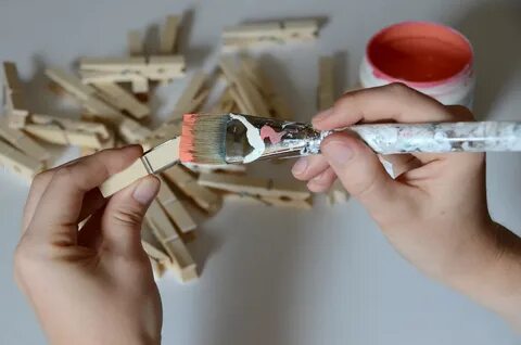 Аккуратно приклеенная