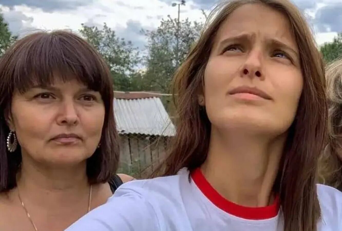 Любовь аксенова в детстве любовь аксенова в детстве. Любовь аксенова в юности. Аксенова любовь актриса. Любовь аксенова. Любовь аксенова с мужем.
