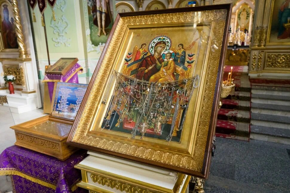 В каком храме находится всецарица. Чудотворные иконы божией матери всецарица. В каком храме находится всецарица. Икона «всецарица», монастырь ватопед. Афон ватопедский монастырь икона пантанасса всецарица.