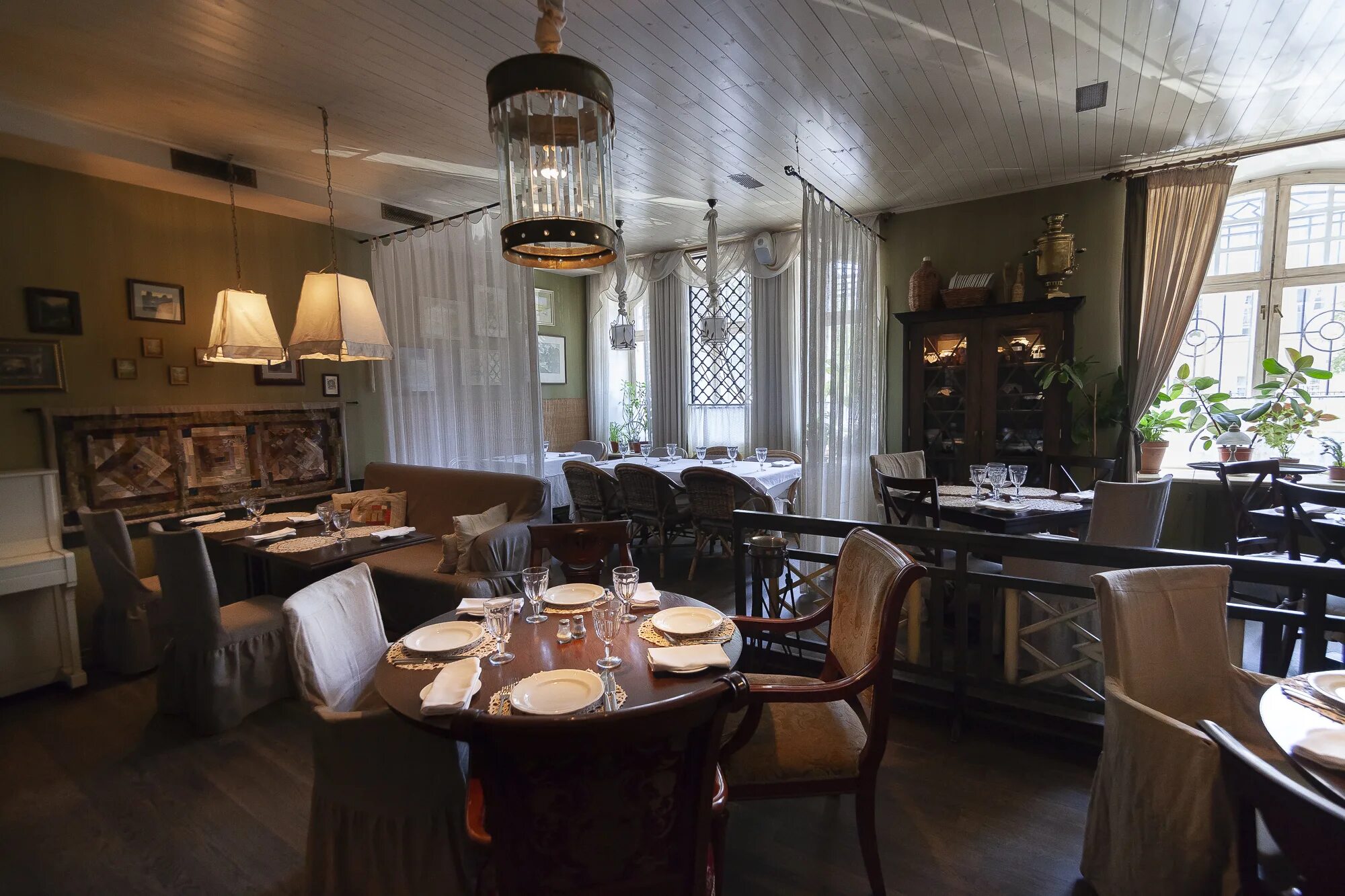 ресторан чехов в москве. чехов на петропавловской ресторан. ресторан чехов в спб. рестораны на чеховской. чеховъ ресторан питер.