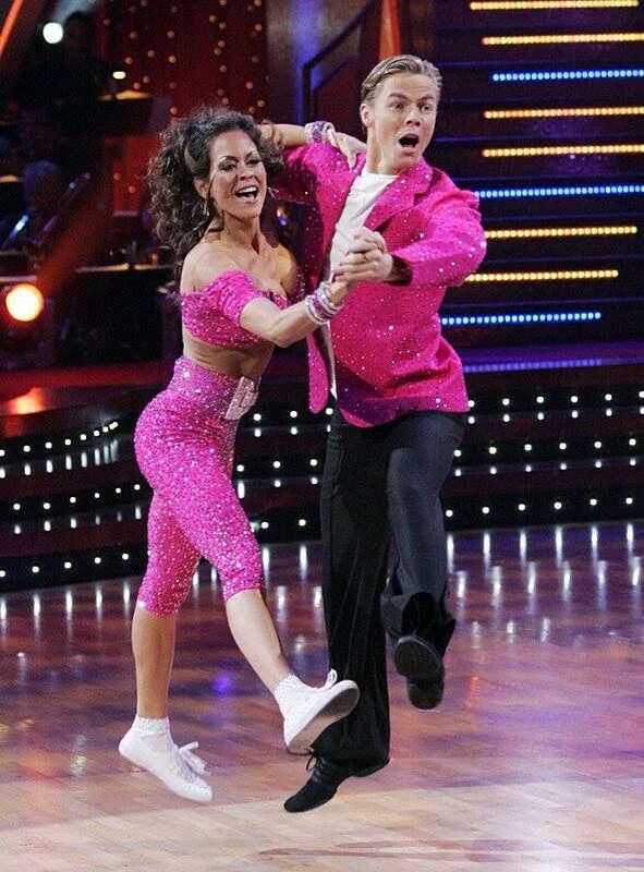 Танцы их вели них. Щепкин танцы со звездами 2022. Танцы их вели них. Папунаишвили. Артём ткаченко танцы со звездами.