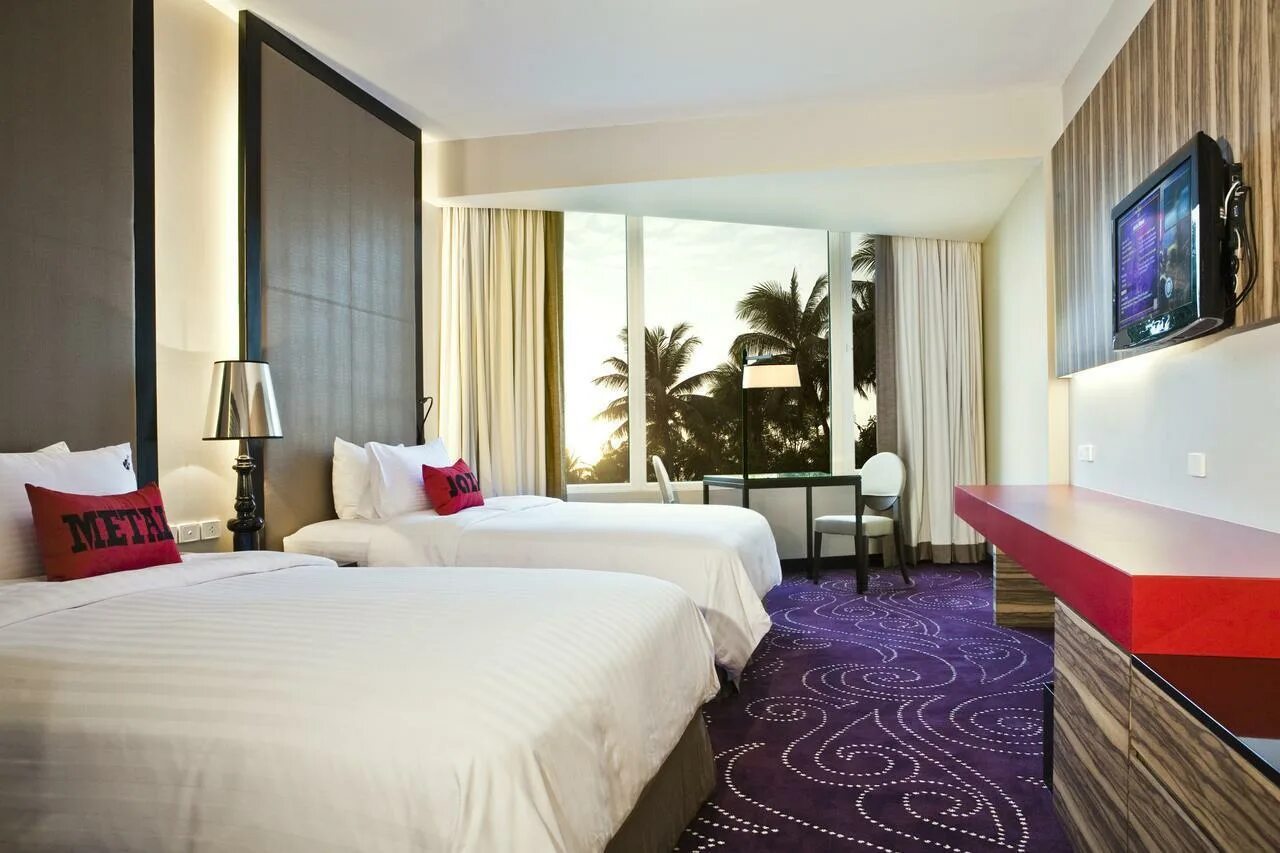 Rock hotel pattaya. Паттайя hard rock hotel. отель хард рок таиланд. рок отель паттайя. hard rock hotel 4 паттайя.