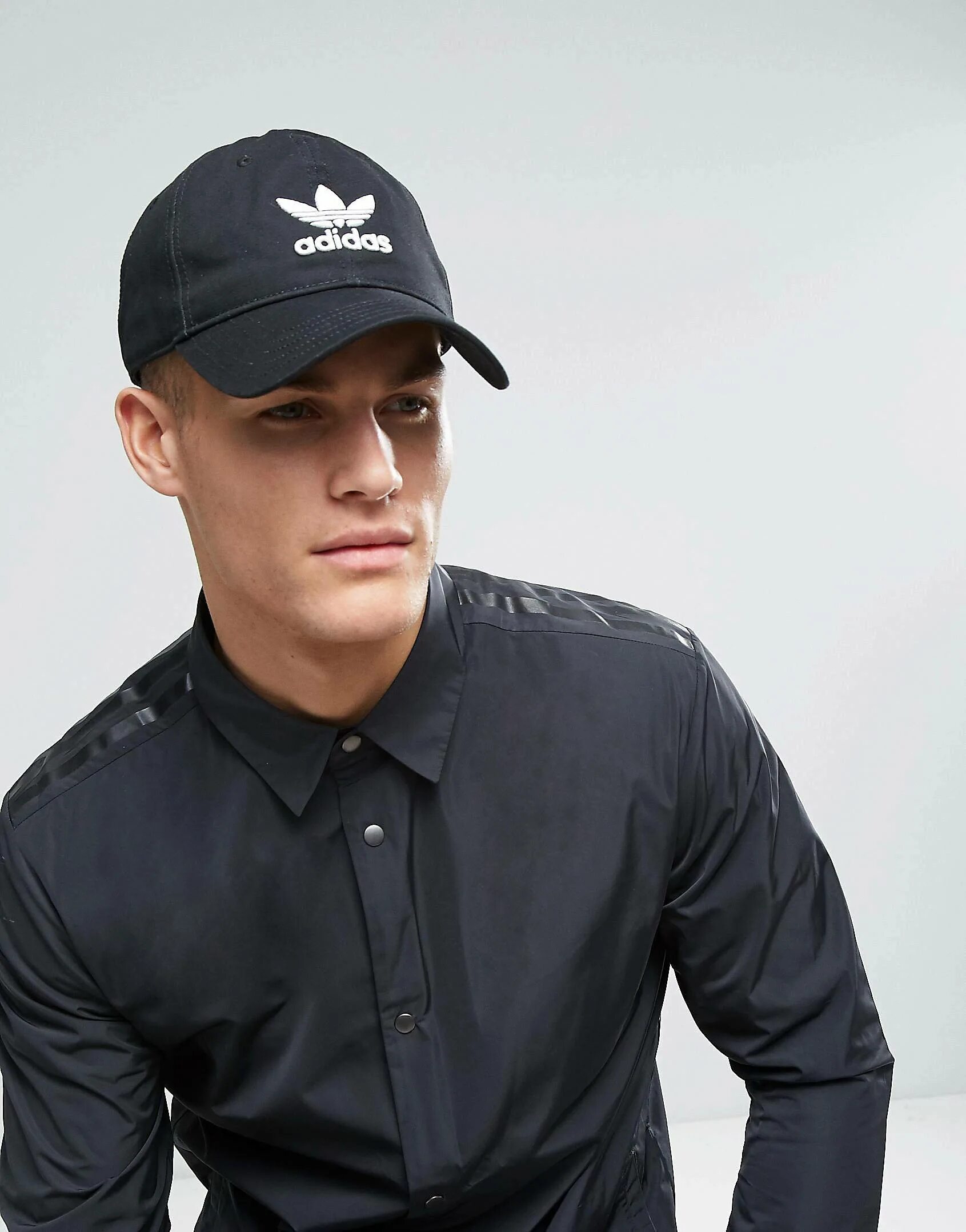 Черная кепка песня. Бейсболка adidas Trefoil черная. Кепка adidas Originals Trefoil Baseball cap. Бейсболка мужская адидас черная. Кепка адидас ориджинал.