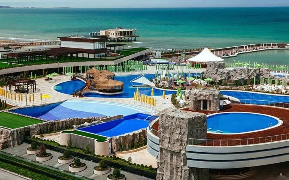 Далга Бич аквапарк. Курортная зона Баку. Dalga Beach Aquapark Resort Баку. Аква парк в Баку Далга Бич. Курорты азербайджана на море