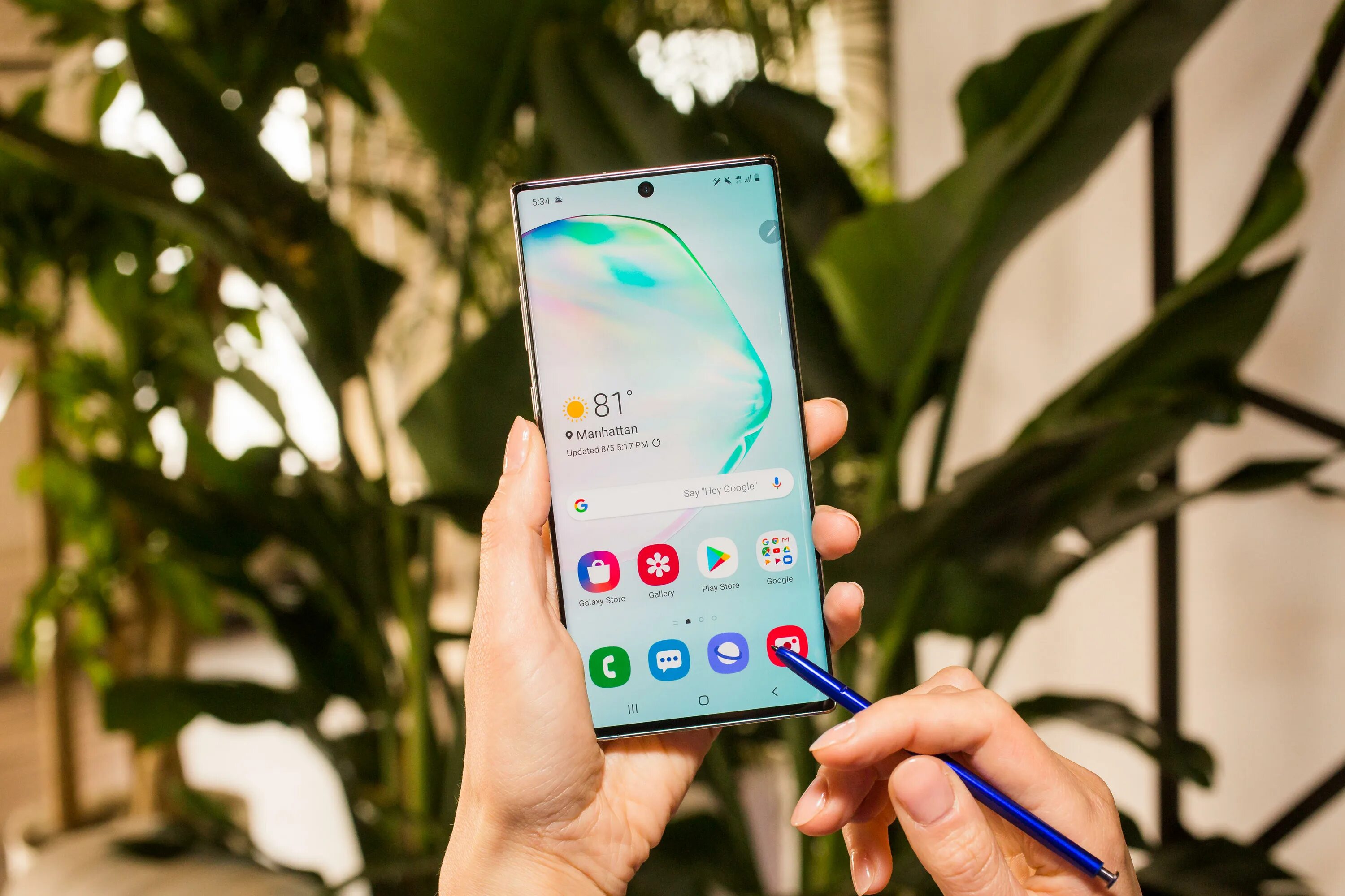 Samsung note 10 плюс. Samsung Galaxy Note 10. Galaxy Note 10 Plus. Samsung Galaxy Note s10 Plus. Самсунг галакси нот 10 плюс.