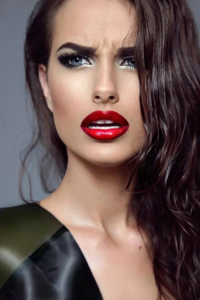 стервозная жена. стервозные обои на телефон. дерзкая девушка. стервозный образ. поставь стерва.