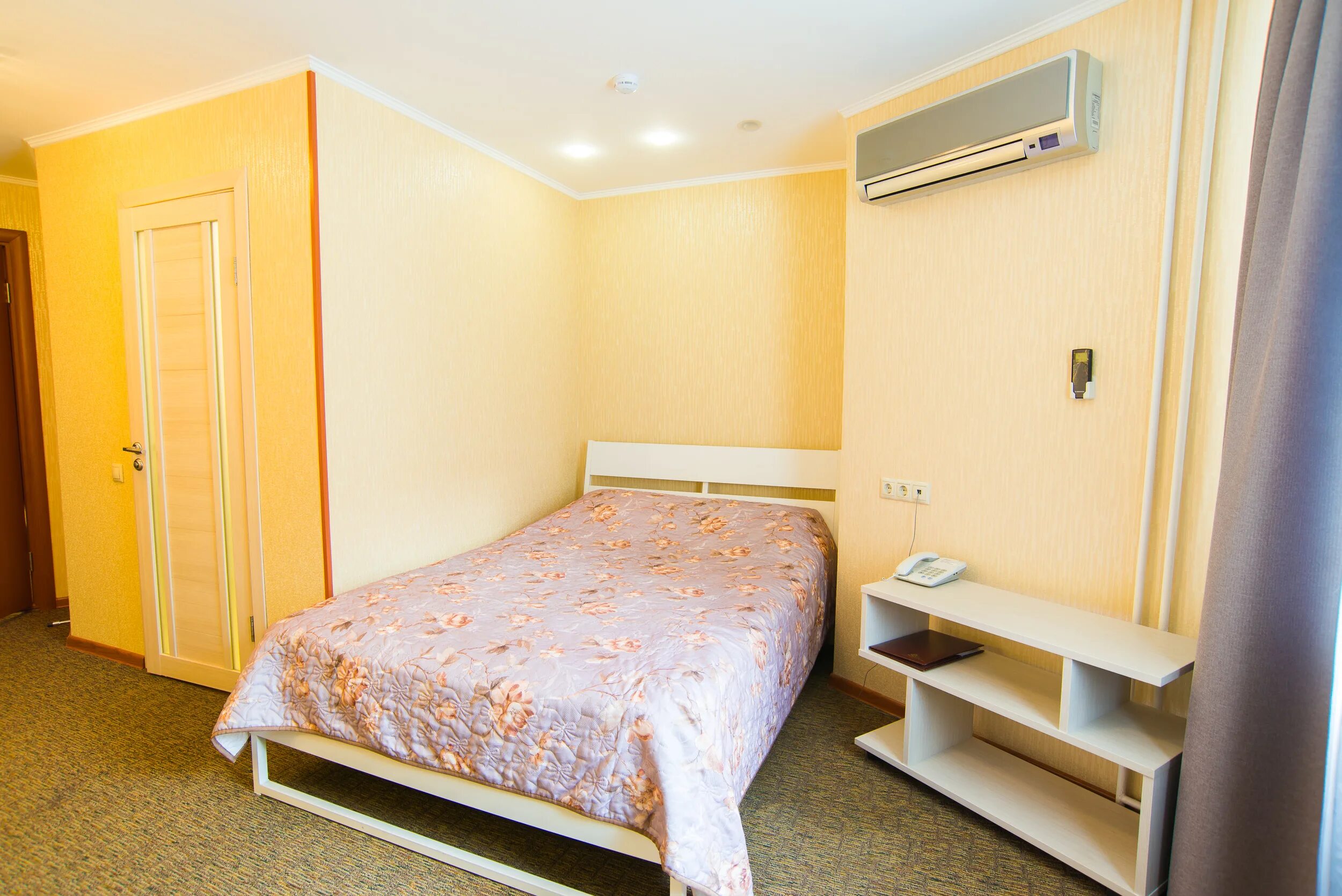 Мини отель сьют екатеринбург. Suite екатеринбург. Отель farfour inn&suite екатеринбург. Отель сьют екатеринбург. Отель сьют екатеринбург.