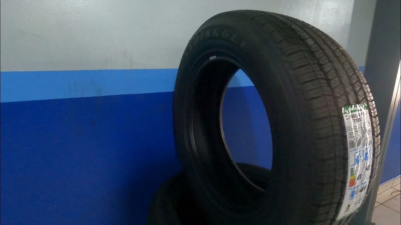 Triangle sapphire. Триангл тр 257. 235/60 r18 triangle tr257 103v. triangle sapphire tr257. triangle tr257.