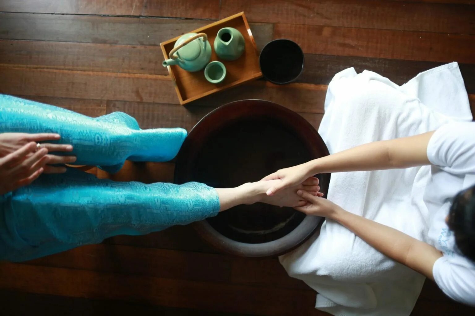 Релакс картинки. Красота и здоровье. Единение человека с природой. Человек отдыхает. Осознанный отдых.