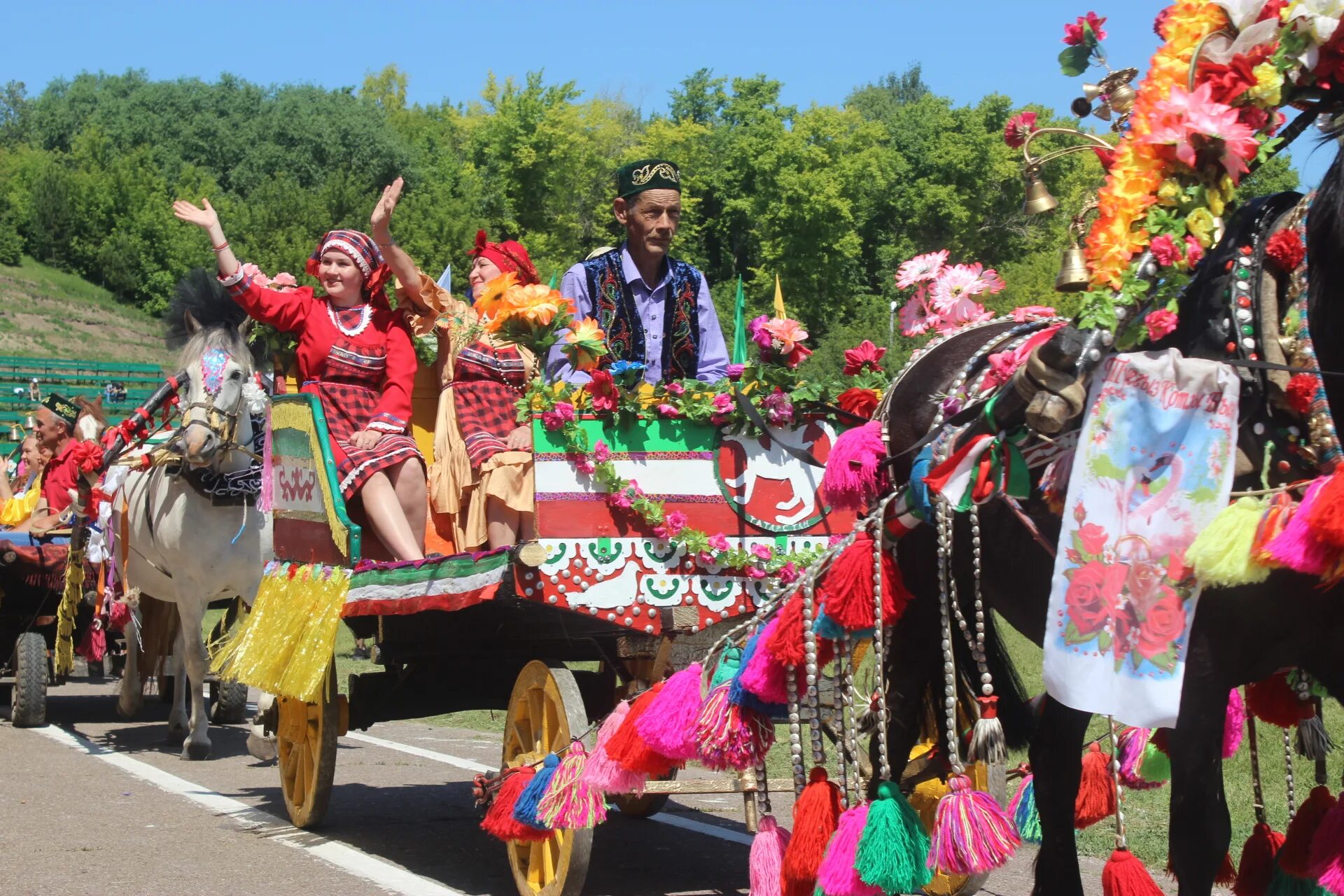 Акатуй чувашский праздник. Арский район сабантуй. Железный плуг старый. Чуваши праздники сабантуй. Из чего состоит плуг для трактора мтз 82.