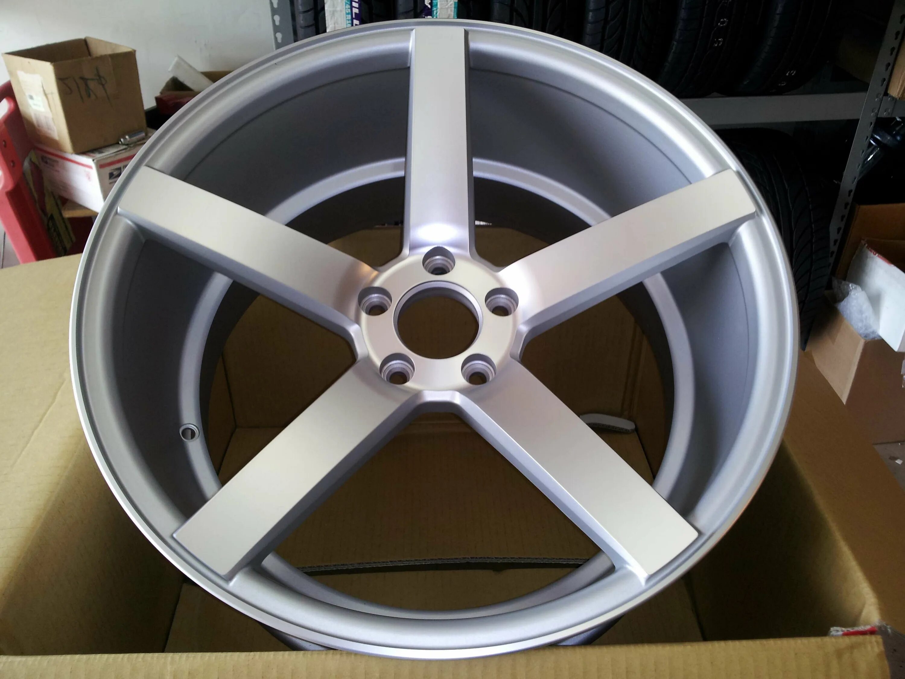 Диски воссен 16 5 114.3. Диски Vossen cv3 r19. Диски Vossen cv5 r17. Воссен cv3 r17 5 114.3. Диски Воссен 19 радиус.