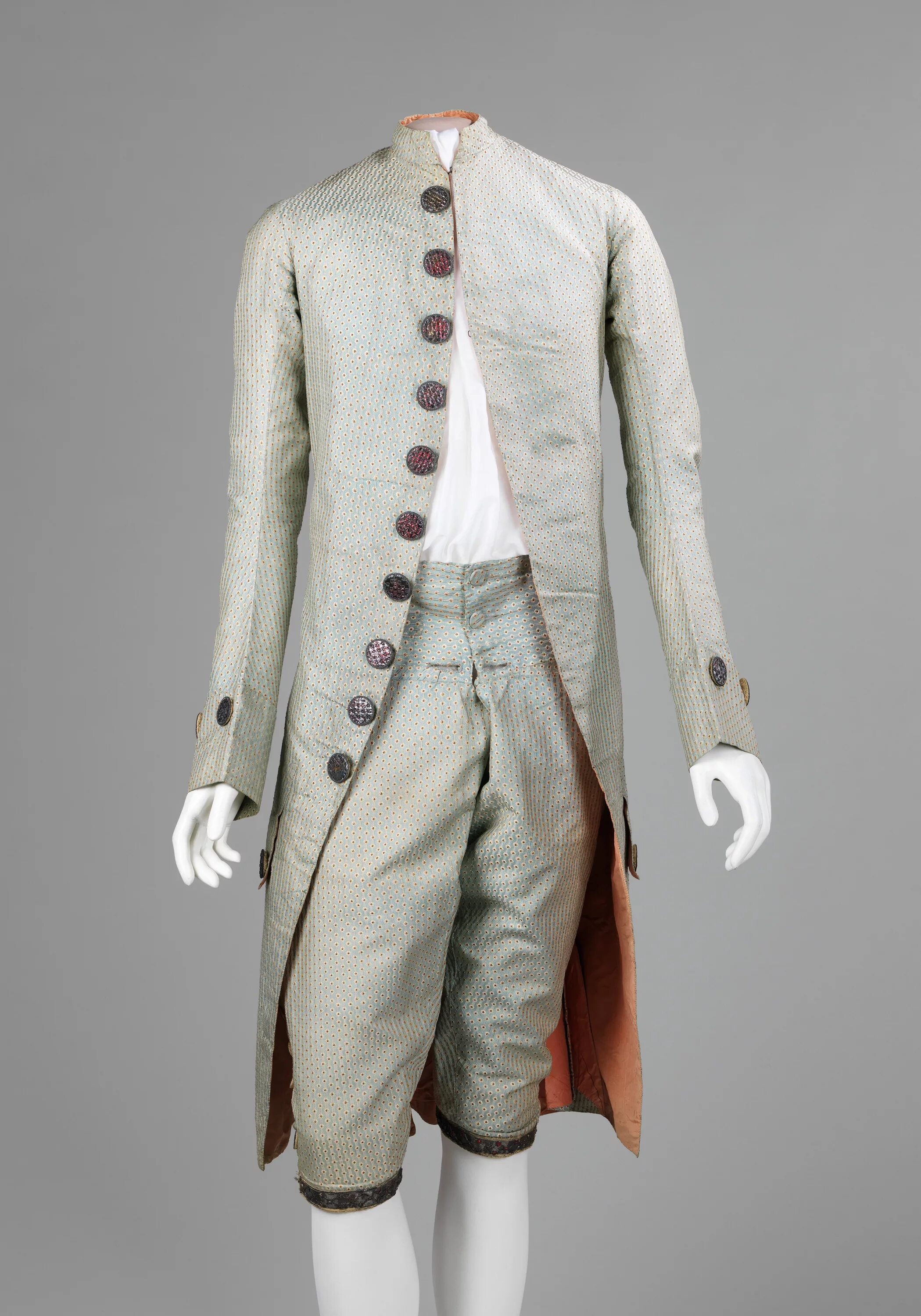 Купить костюм 18. Плащ редингот 19 век. Мужская одежда 18 века в Европе. Мужская одежда 18 века в Англии. Кюлоты мужские 18 век.