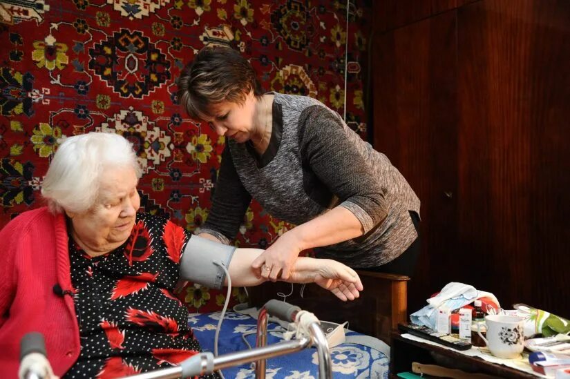 Помощь домам престарелых и инвалидов