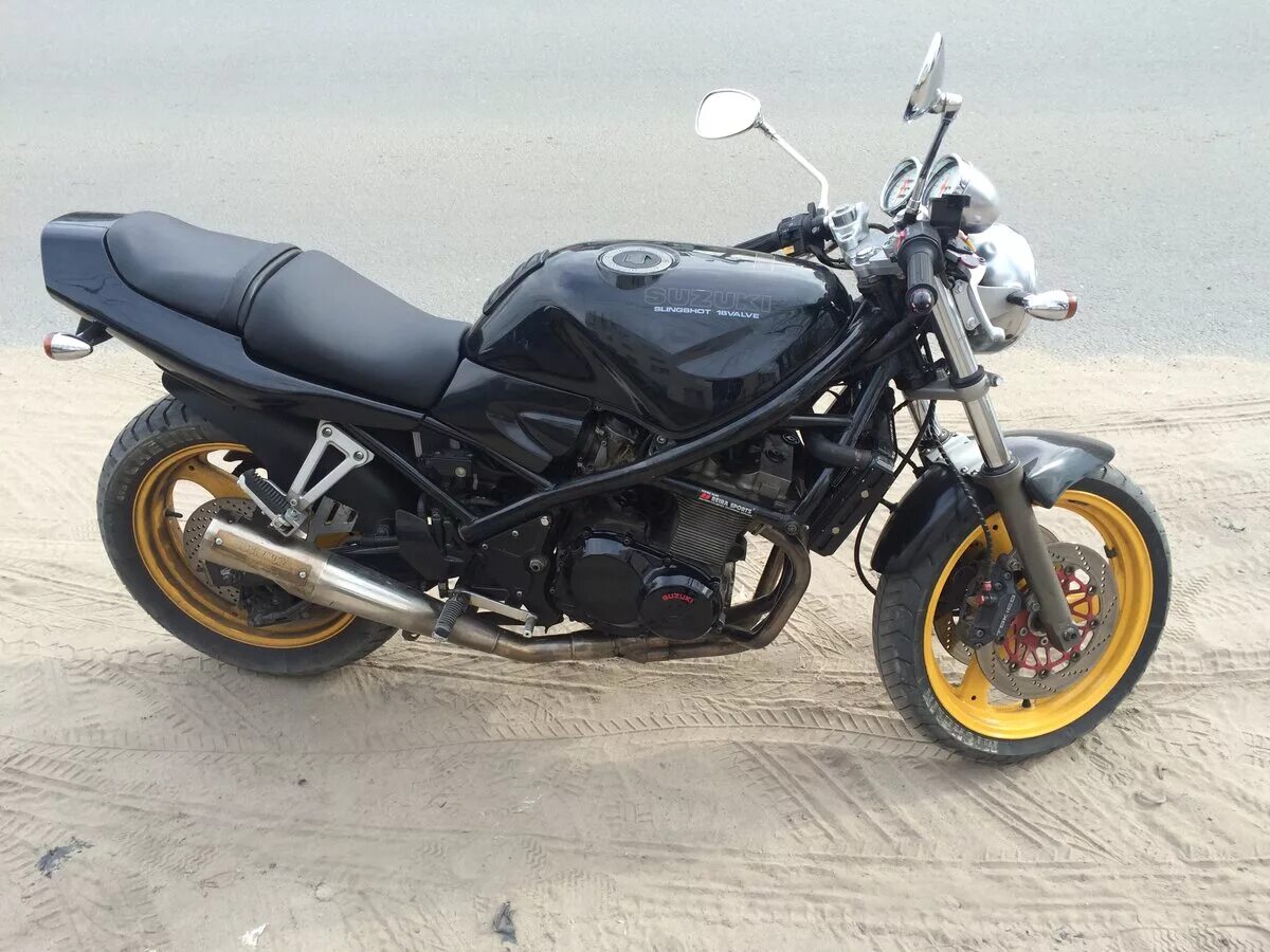 Suzuki bandit 400. Suzuki gsf 400 bandit. сузуки бандит 400. Suzuki bandit 400. Suzuki bandit 400 красноголовый.