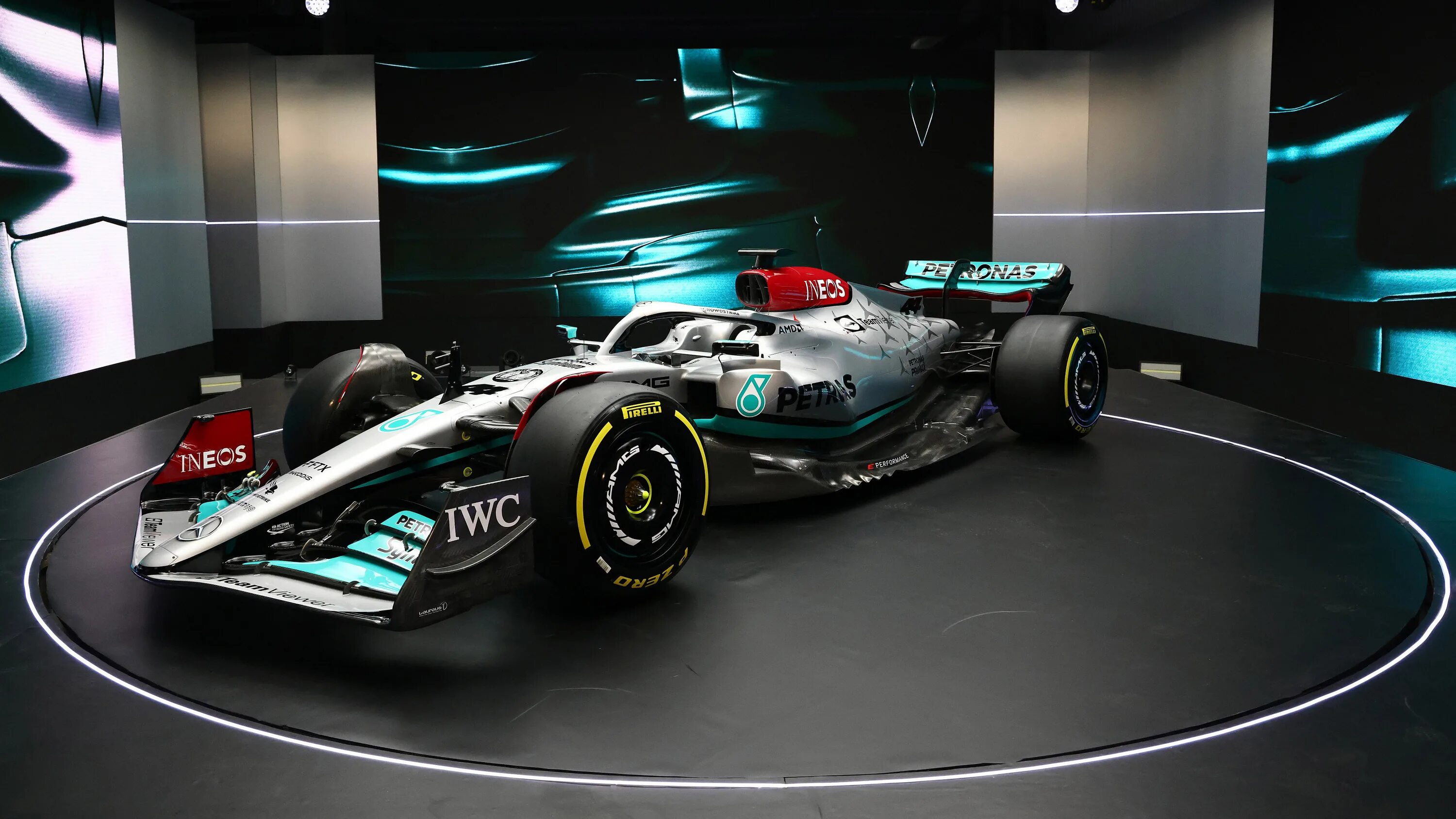 Формула 1 номер 13. Mercedes AMG Petronas f1. Mercedes w13 f1. Mercedes f1 2022. Mercedes AMG Petronas f1 w13.