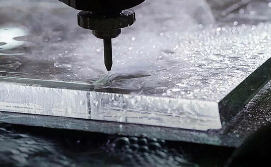 Гидрорез Water Jet. Гидроабразивная резка металла станок. Гидроабразивная резка Waterjet. Гидрорезка керамогранита. Действие металла на воду