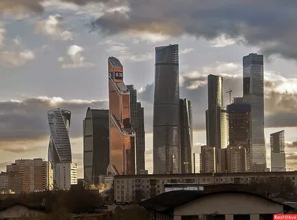 Небоскребы небоскребы а я маленький такой