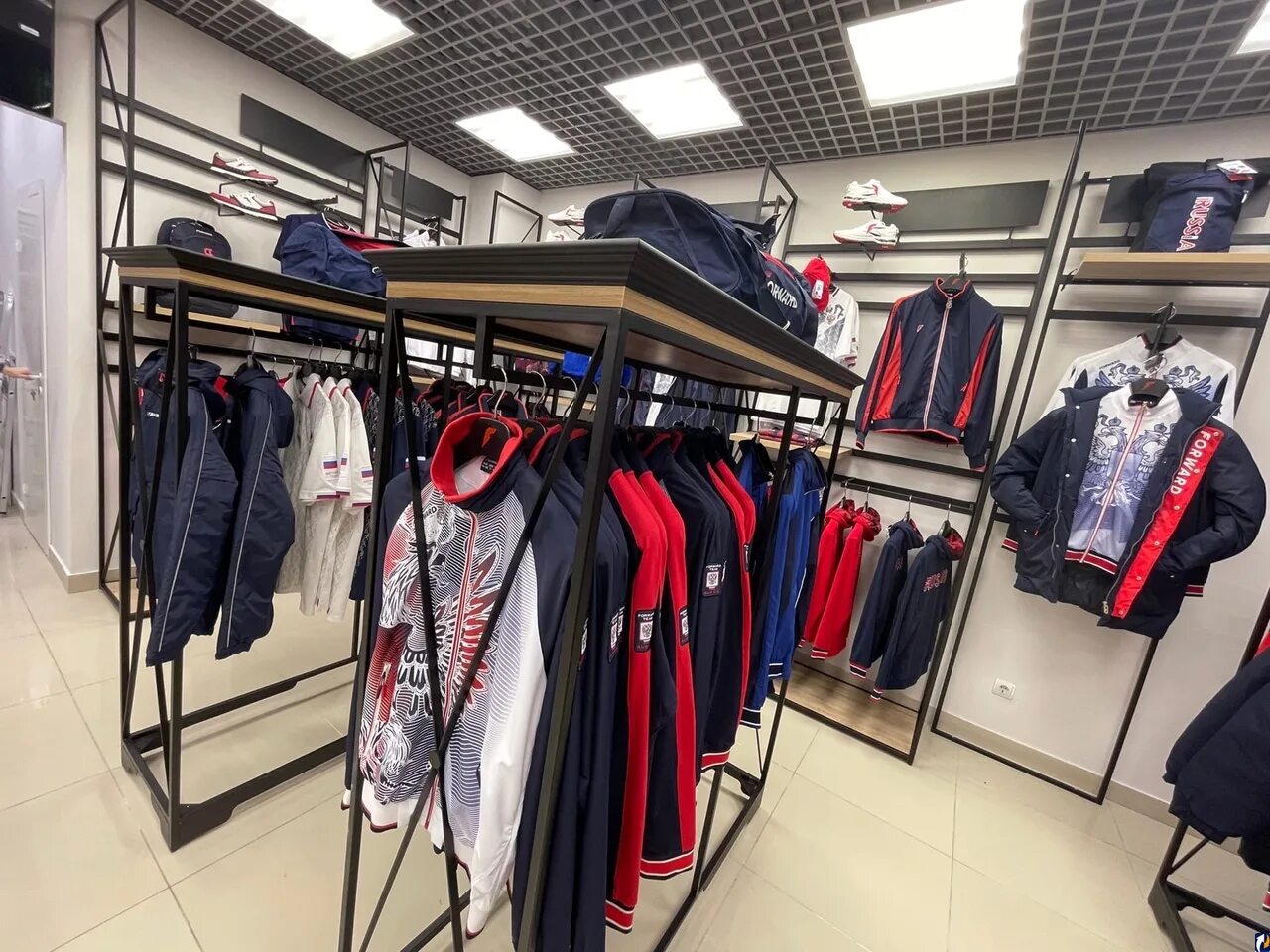 Новые магазины пскова. Новые магазины пскова. Новые магазины пскова. Торговый центр шайба. Природа псков магазин.