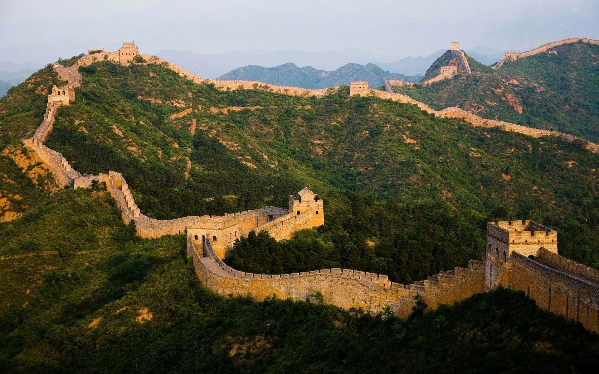 Китай Великая китайская стена. Великая китайская стена Хубэй. Великая китайская стена в древнем Китае. Великая китайская стена Династия Чжоу.