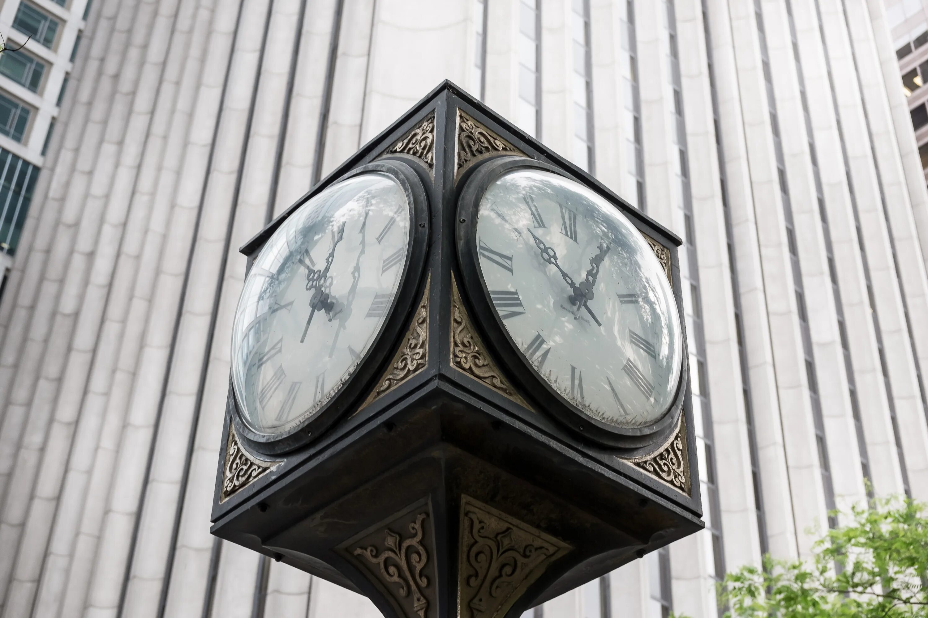 St clock