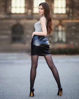 Tight skirt