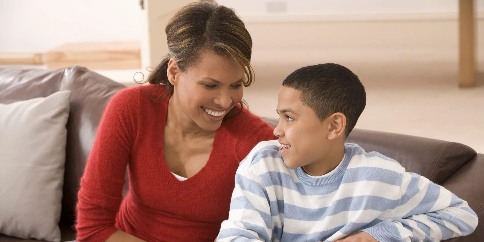 Благотворительность картинки. She needs help. Can i help you?. Berempati. She needs help.