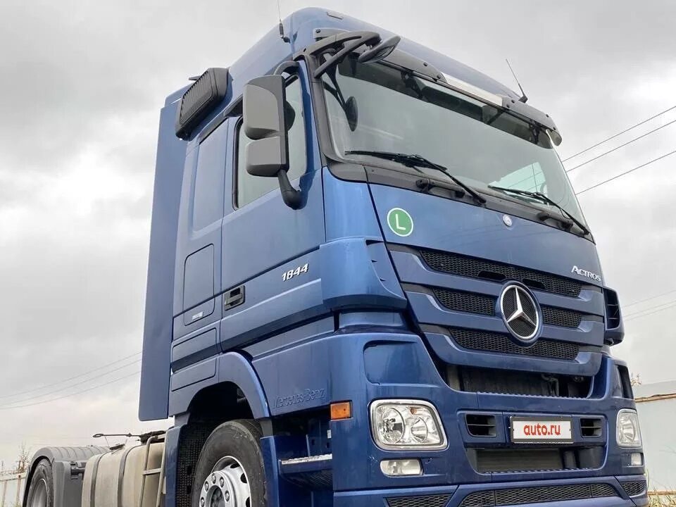 Купить мерседес актрос на авито. Мерседес Актрос 2017. Mercedes-Benz Actros 1844, 1995. Мерседес Бенц Актрос 2017 года. Mercedes Benz Actros 1844.