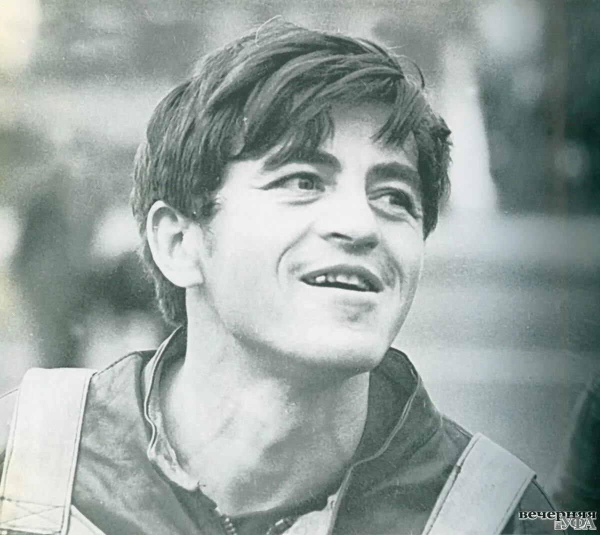 портрет габдрахмана кадырова. габдрахман кадыров мотогонщик. габдрахман файзурахманович кадыров. габдрахман кадыров, чемпион мира. габдрахман кадыров мотогонщик.