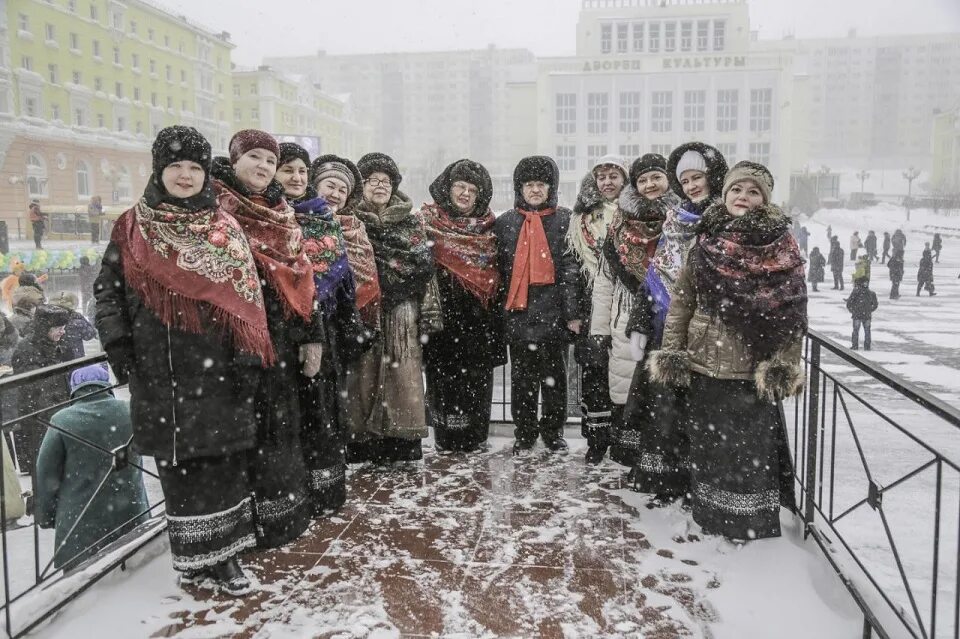 Норильск 2009 год. Норильск люди. Жители Норильска. Город Норильск население.