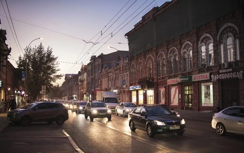 Улицы саратова сегодня. Улица Московская Саратов. Саратов ул Московская. Центр Саратова улицы. Саратов Центральная улица.