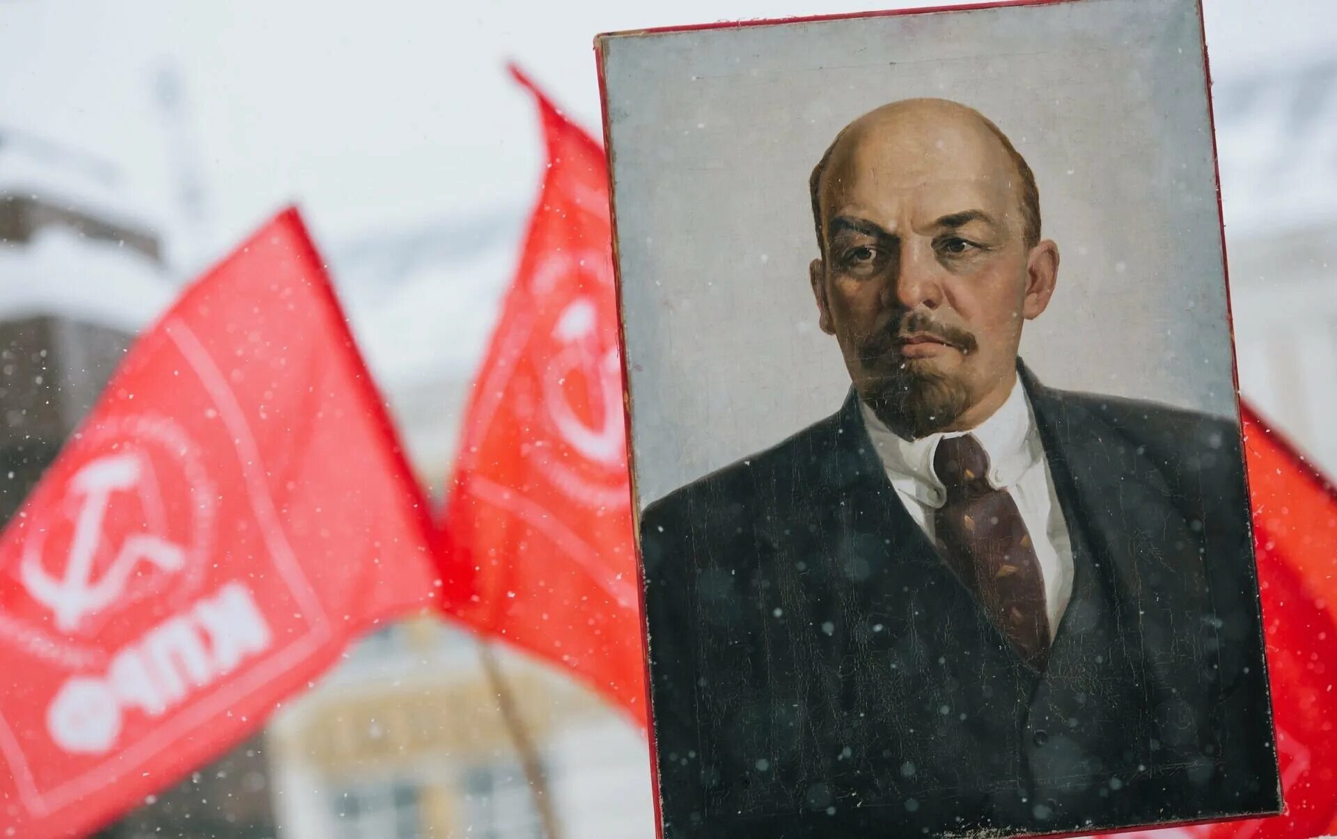 Портрет Ленина. Ленин фото.
