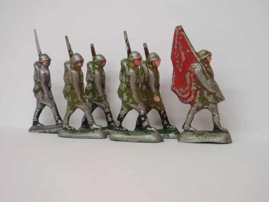 Солдатики рижская фабрика. Набор foitnait солдатики. Британская пехота биплант. Оловянные солдатики советской армии. Игрушка "солдатик".