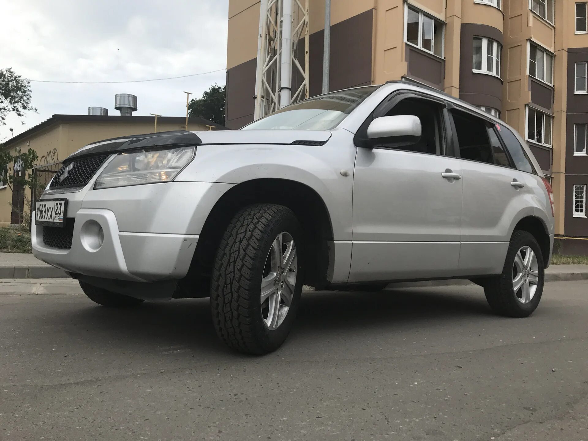 Vitara шины. Резина Гранд Витара. Suzuki Grand Vitara шины. Резина для Suzuki Grand Vitara. Сузуки Гранд Витара на 235 резине.