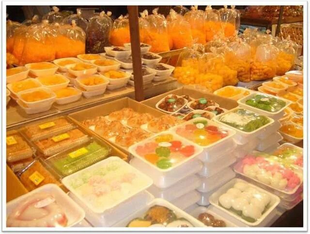 Thai sweets. Конфеты из тайланда из супермаркетов. Тайские сладости. Тайские десерты. Пробуем тайские сладости.