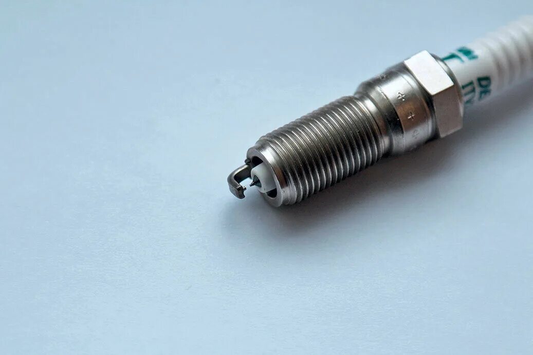 (иридий) hyundai kia sp-123. Denso ikh20tt свеча ikh20tt. иридиевые свечи на ниссан альмера 15. иридиевые свечи зажигания замена. свечи зажигания комплект 4 шт.